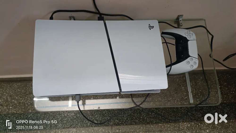 PS5console  and WWE2k25 and cricket 24 games in built