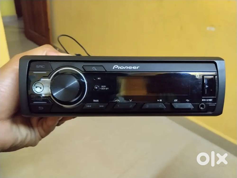 Pioneer stereo like new condition with bill