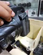 Urgent sale NIKON COOLPIX P1000 less used box pc