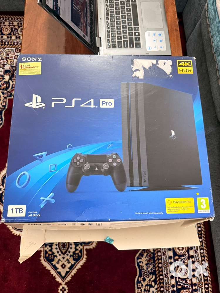 Sony Playstation PS4 Pro ITB Console
