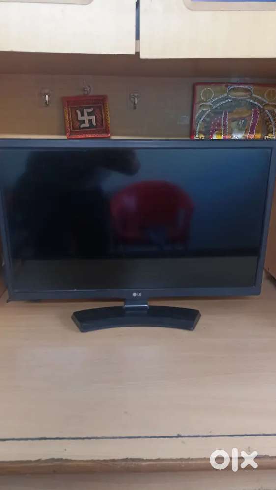 LG TV 24 INCH