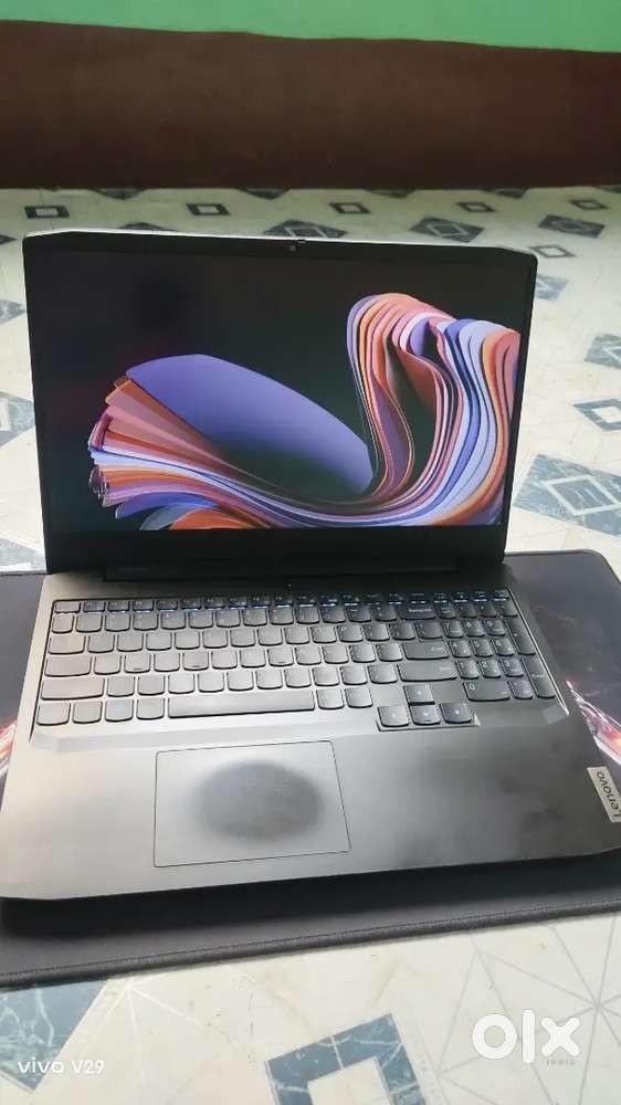 Lenovo gaming laptop