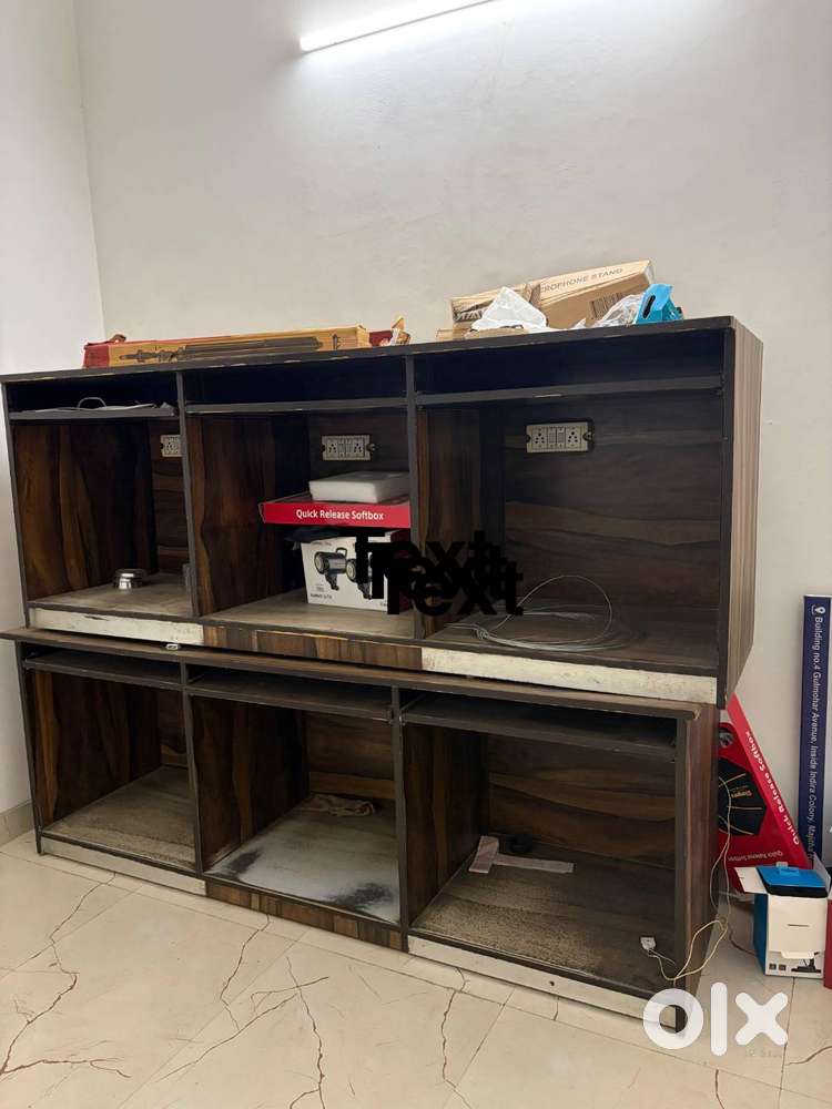 2 Solid Tables for Sale 6 sitting Computer Tables for office