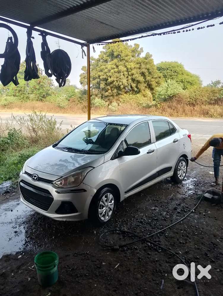Hyundai Xcent 2016 Diesel 100000 Km Driven