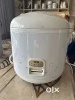 NOVA Deluxe rice cooker with steamer