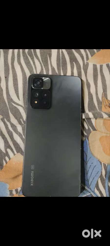 Xiaomi 11i 5G hypercharge (₹8000)