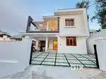 KARIYAVATTOM 6 CENT 5 BHK NEW LUXURY HOUSE