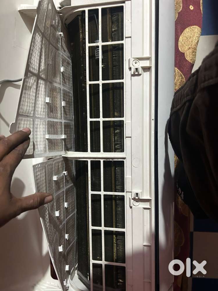 ac 1ton in good condition