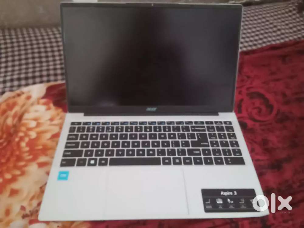 ACER ASPIRE 3 LAPTOP NEW 1 MONTH USED