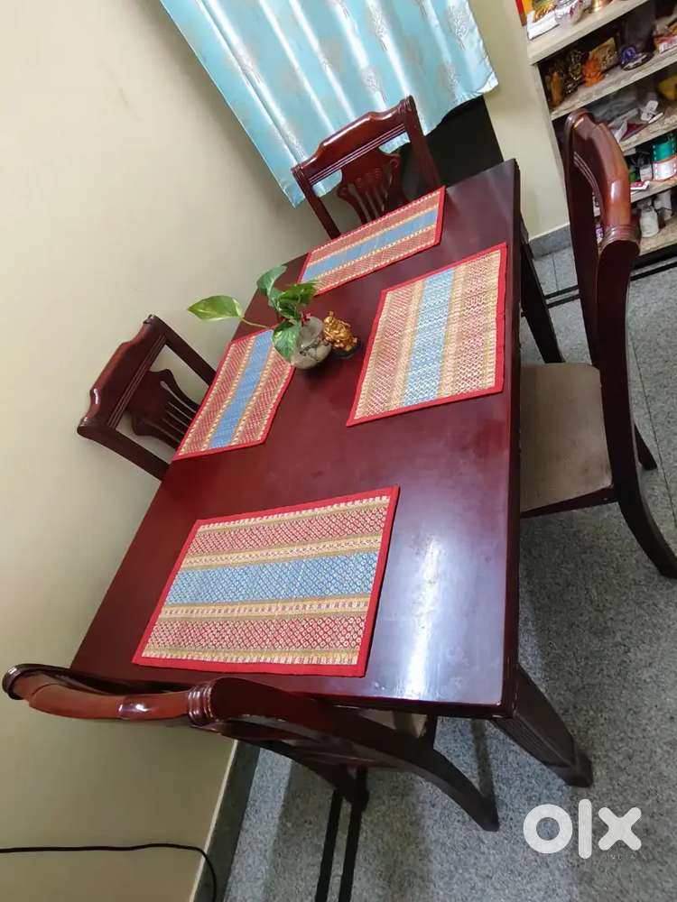 Rosewood 6 Seater Dining table