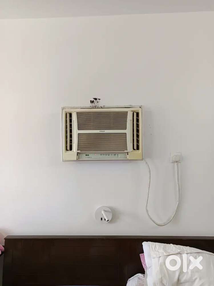 Hitachi 1.5 ton window ac