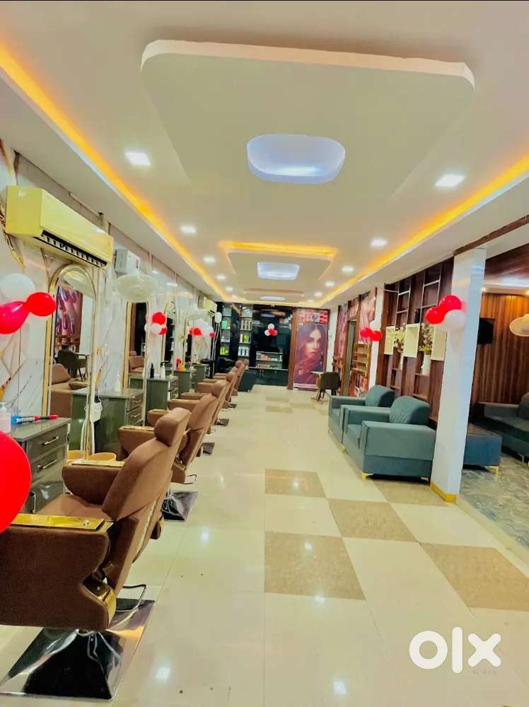 Male and female required salon