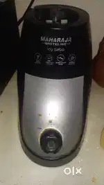 Maharaja whiteline mixer grinder 750 watt