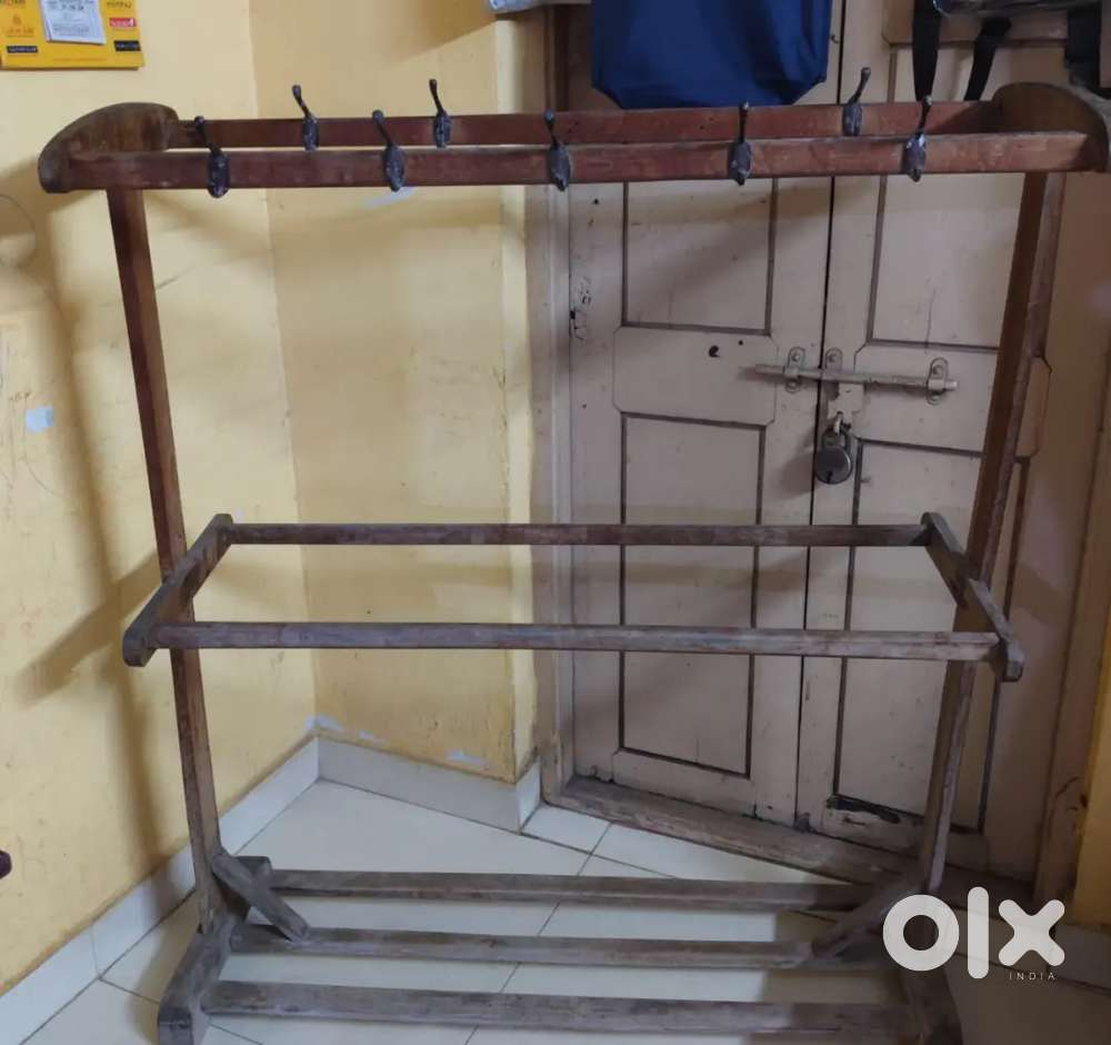 Teak wood Battalu arabettukonu stand