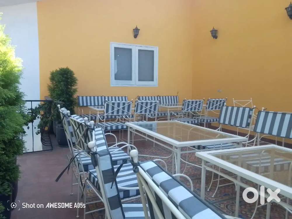 हमारे यहां हाउसकीपिंग के लिए जॉब है