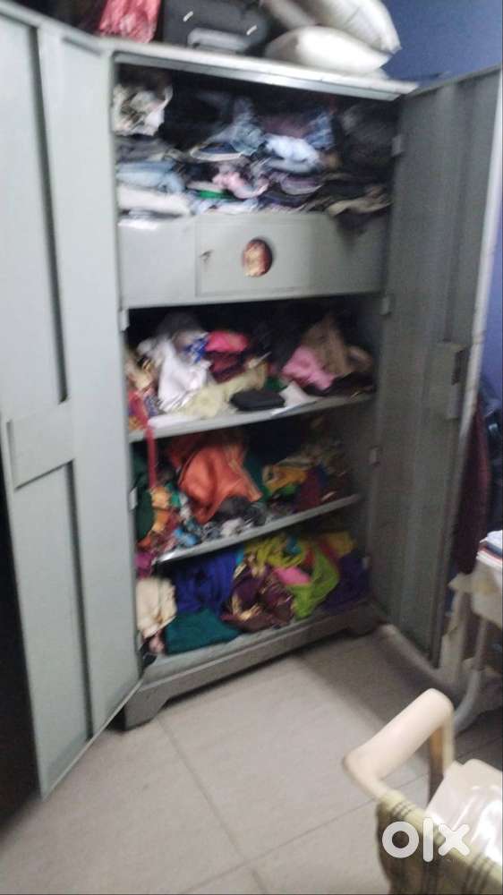 Steel Almirah big size for sale minor repair