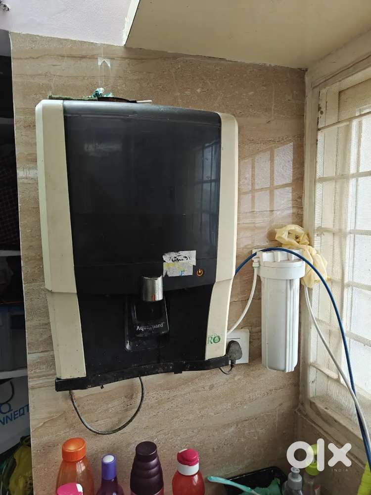 Aquaguard Water Filter 9L capacity with iron stand and new filters !