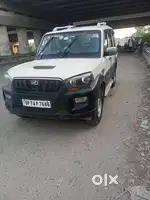 गाड़ी बिकाऊ है ।