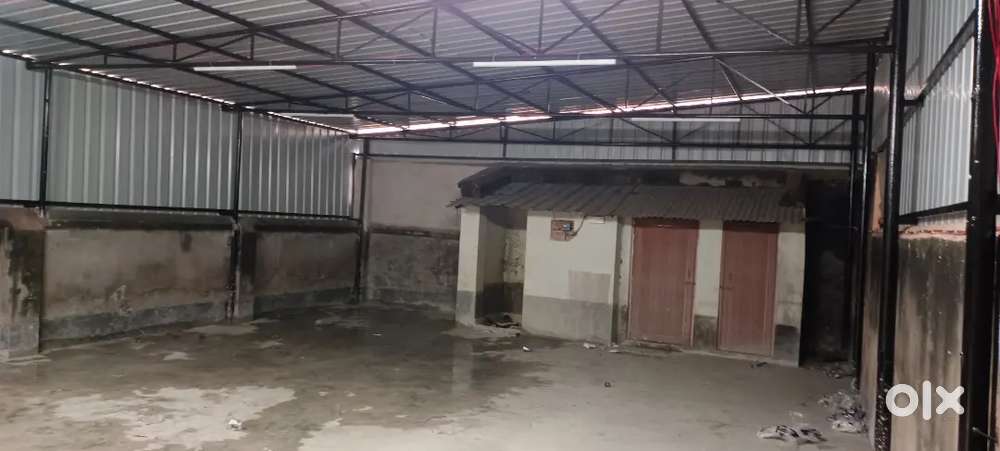 1000 sq ft available for rent