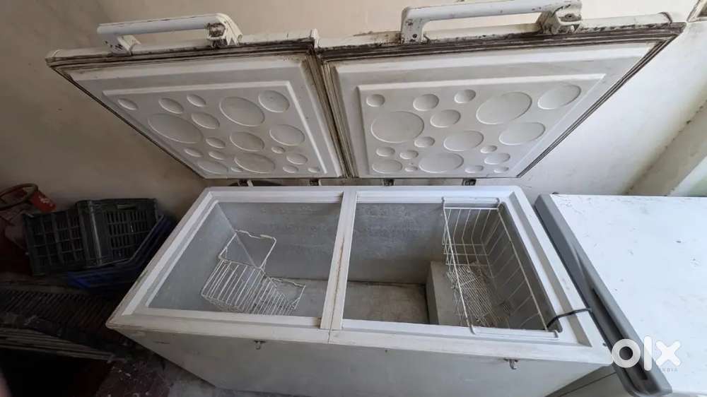 Deep freezer