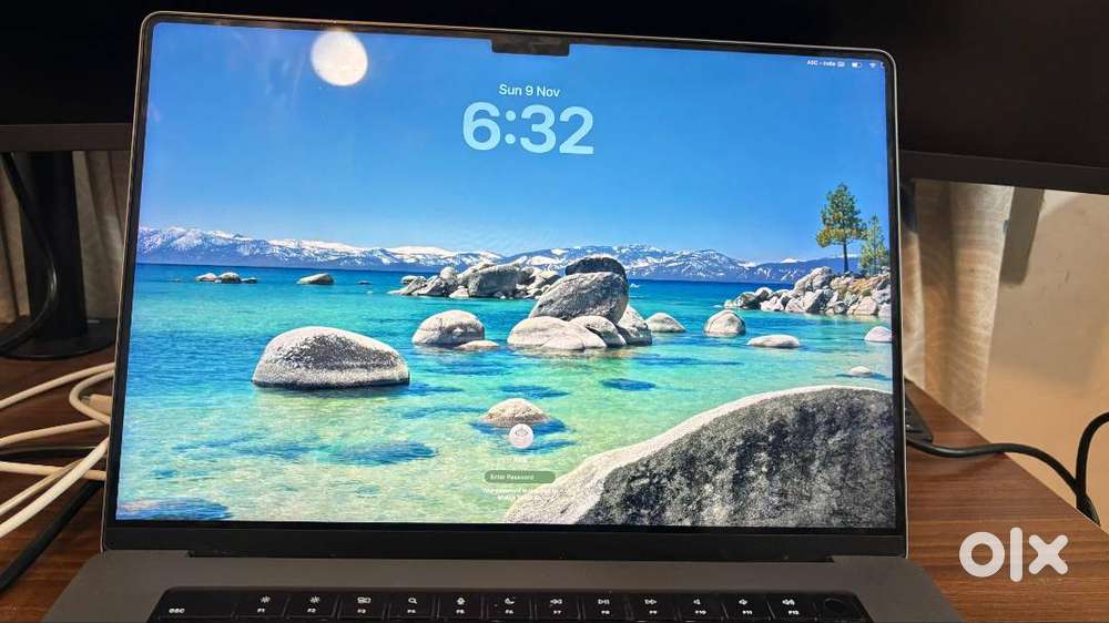 MacBook Pro 16 (2021) Silver  M1 PRO CHIP