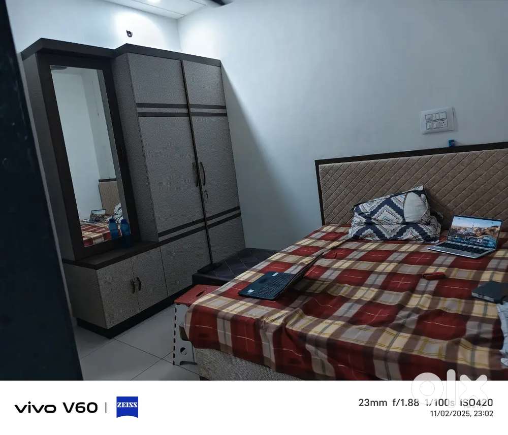 Room partner Male or female