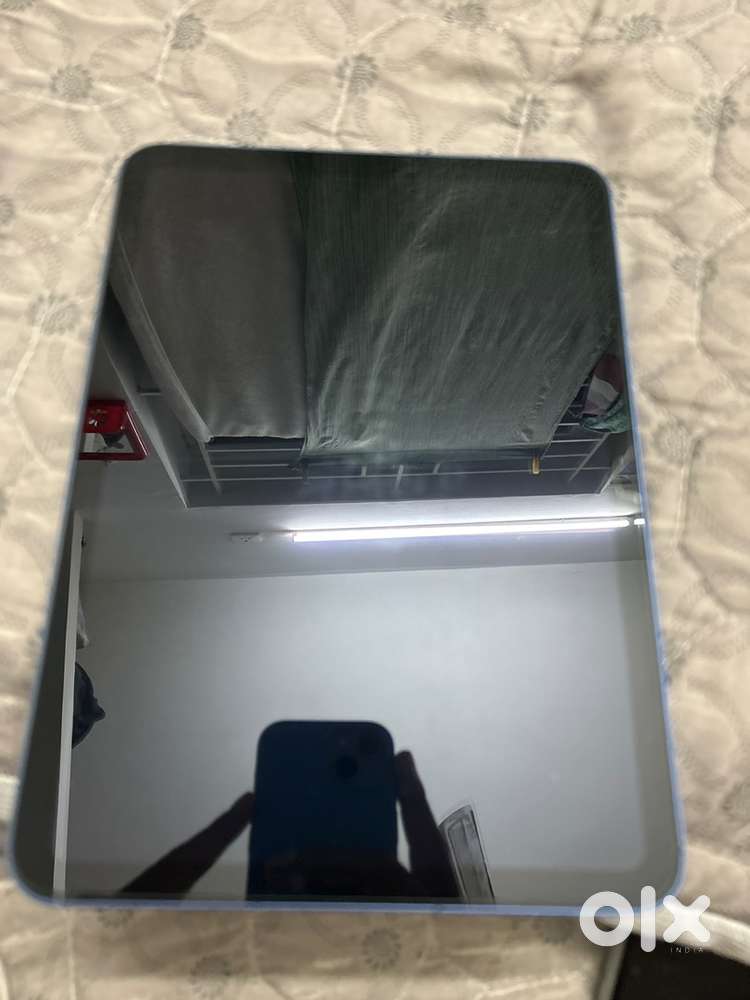 Ipad 10th generations 64GB wifi and cellular