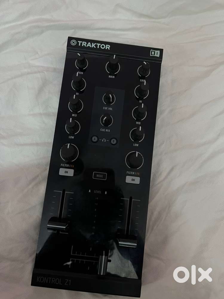 Traktor Z1 Mk1 - DJ Controller