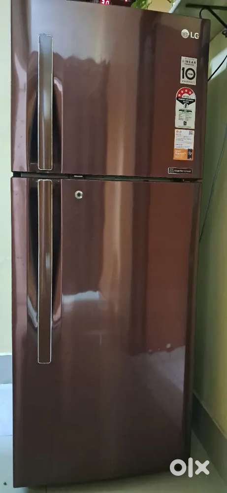 LG FRIDGE IN VERY GOOD CONDITION FOR SALE