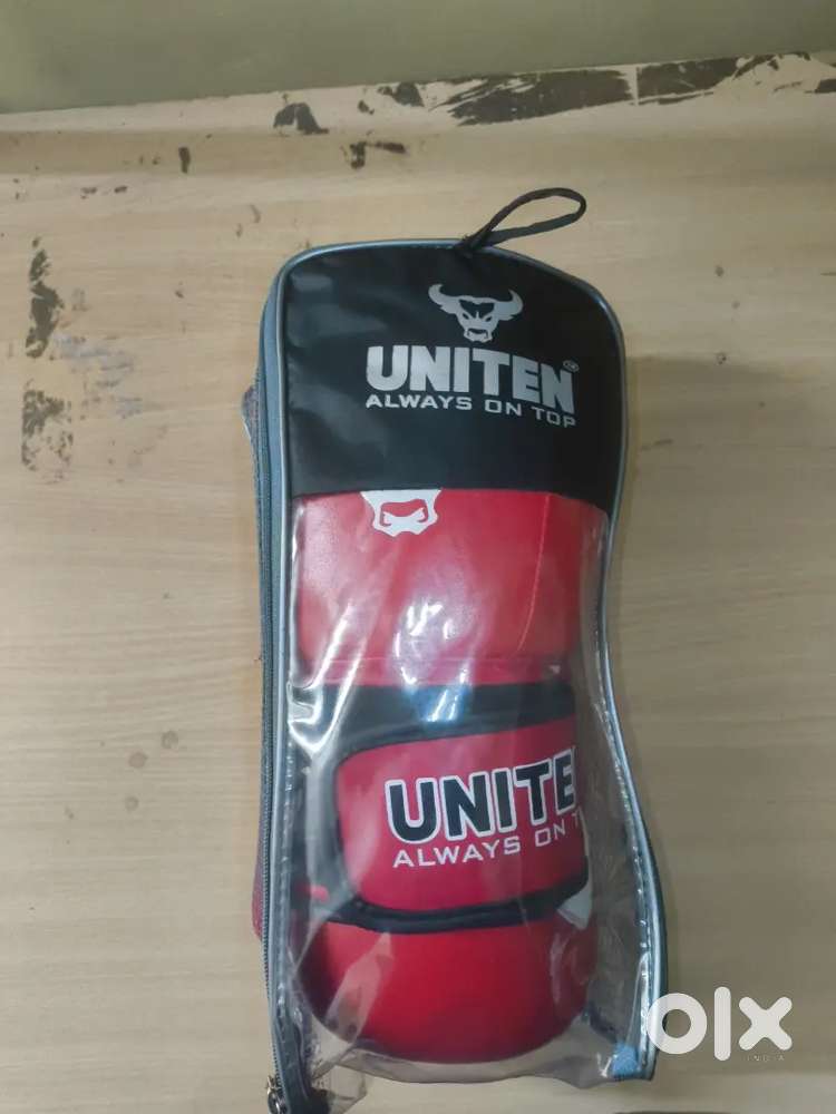 Uniten Boxing Gloves _ 2 Months Used,Good Condition