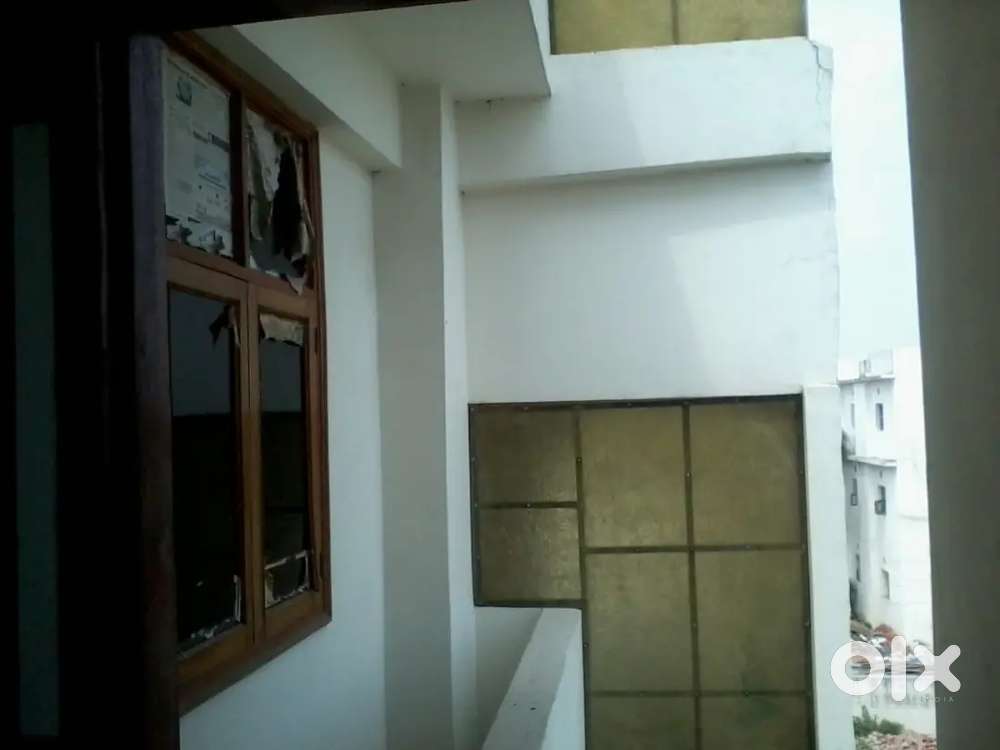 2 Bhk flat available keshav nagar near gulmoher college