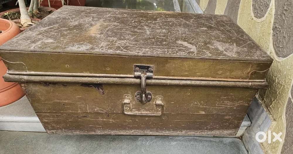 Steel Trunk Box