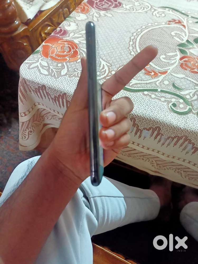Iphone XS with vintage camera with 256 gb storage
