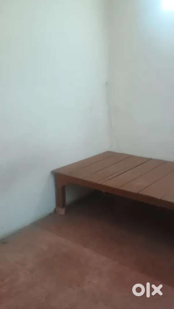 1 Single Room for Student & Small Family, Only Vegitarian Allowed