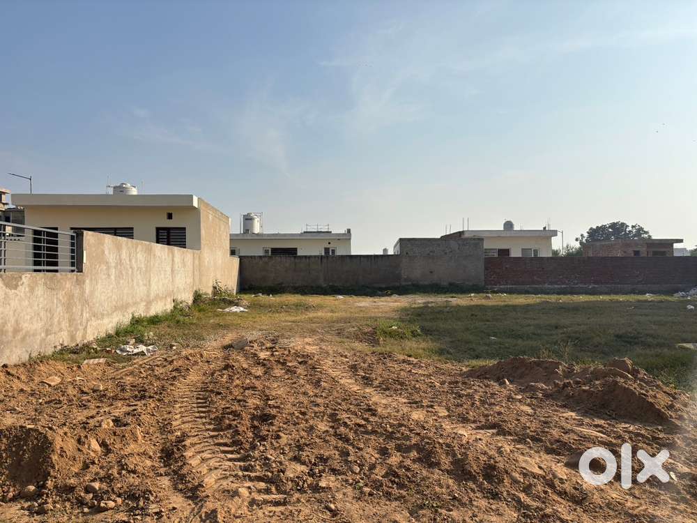 300 Sq Yard Plot in Eco City 2