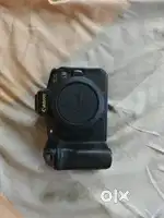 EOS R WITH Battery and charger