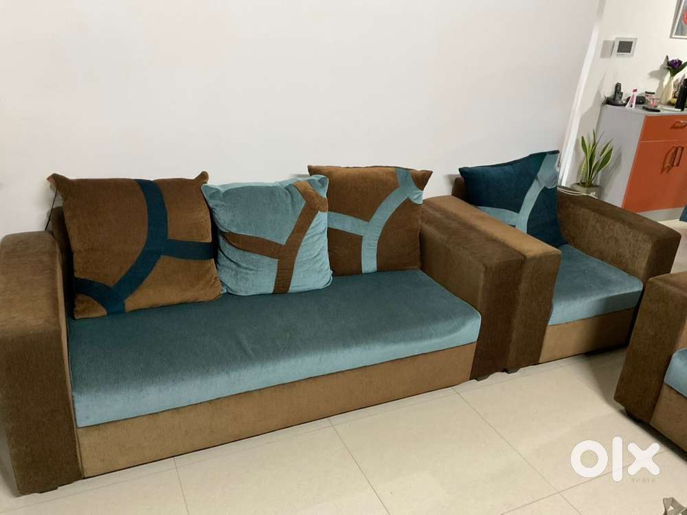 Well Maintained Fabric Sofa, 6yrs old