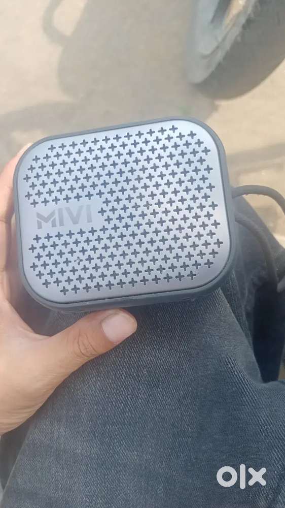 Mivi bluetooth speaker for urgent sale.