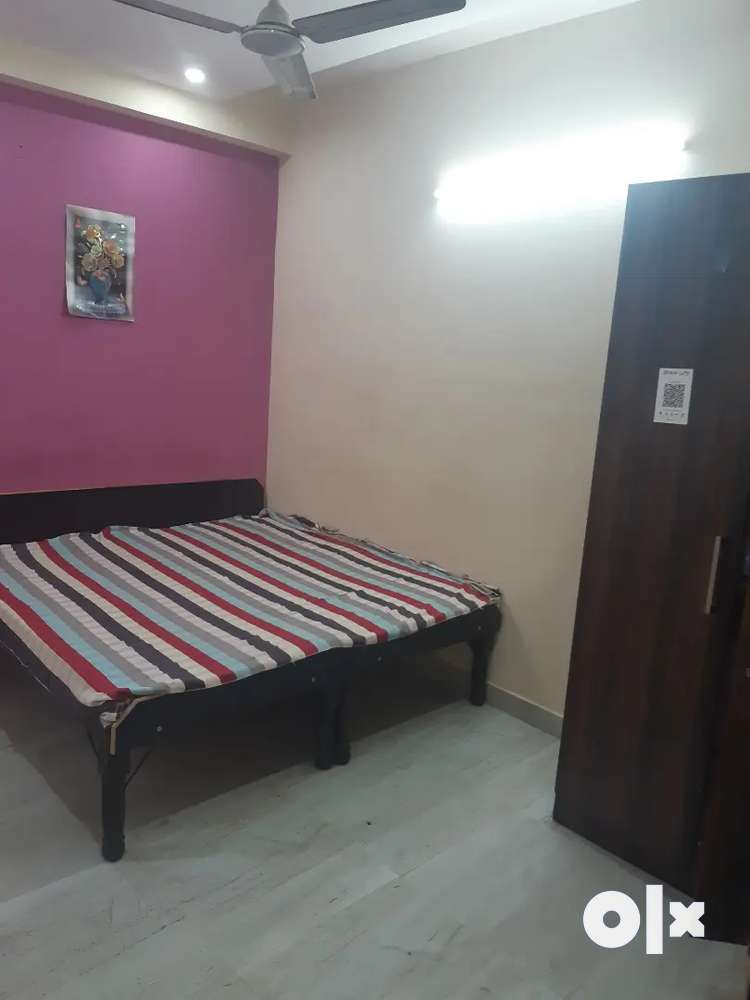 NEAR JAGATPURA FLYOVER, 3 BHK FURNISHED FLAT FOR BACHLERS AND FAMLIES