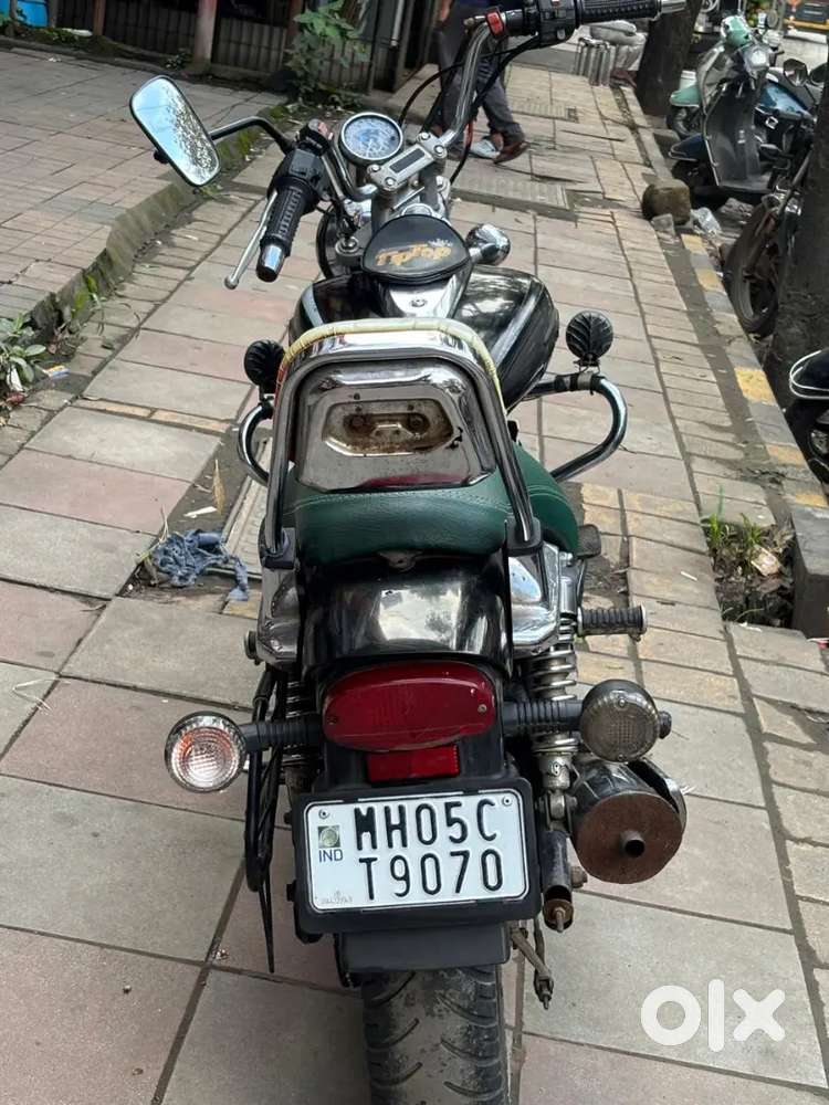 Avenger 220 2016 ka model hai