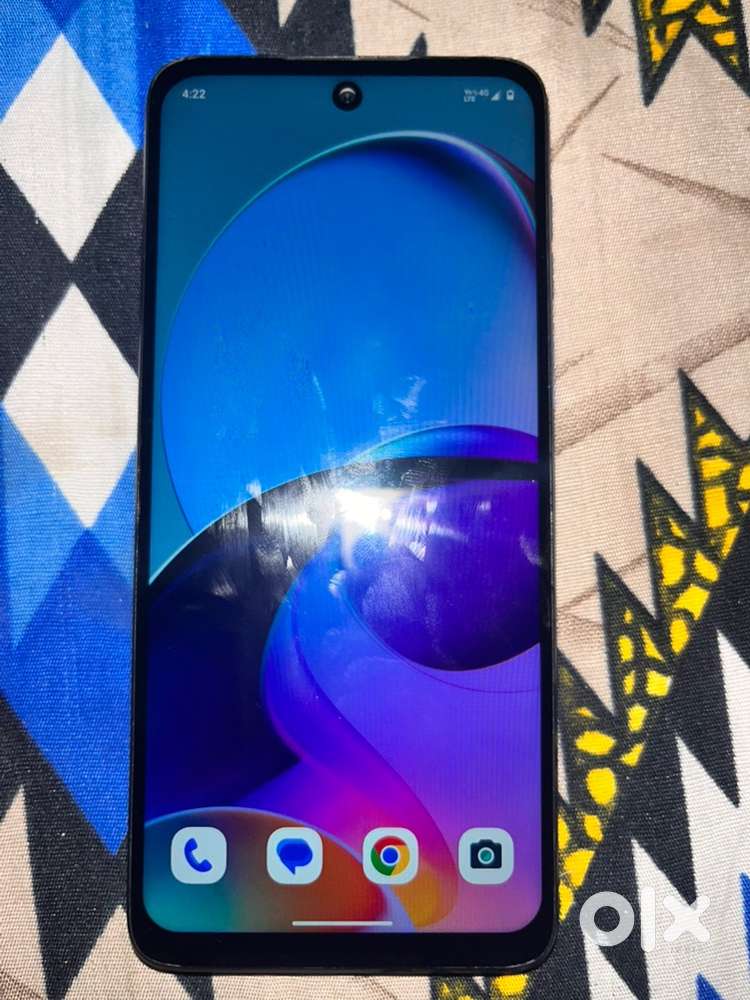 moto g14  hai 4 gb 128 gb charger satu milega cover box