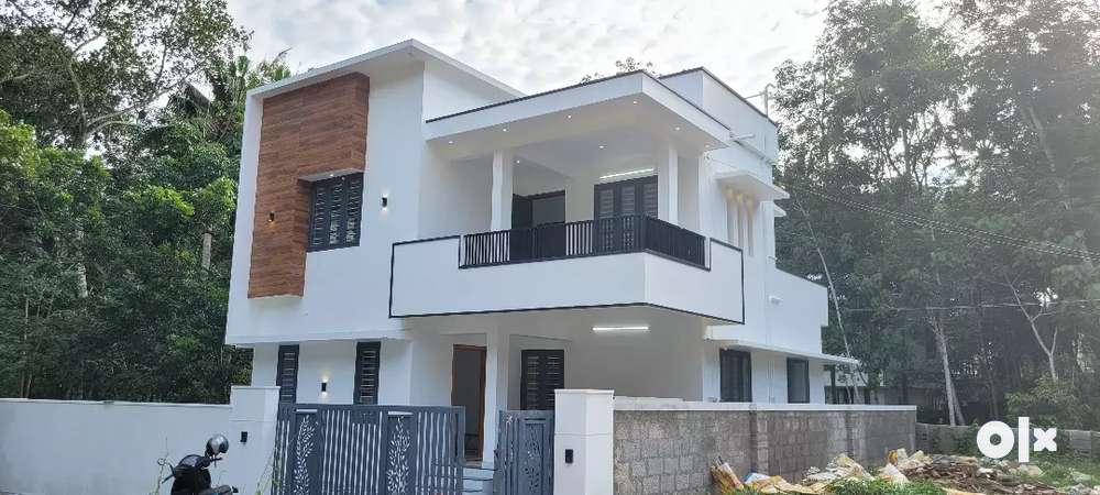 House For Sale Near Pothencode Santhigiri