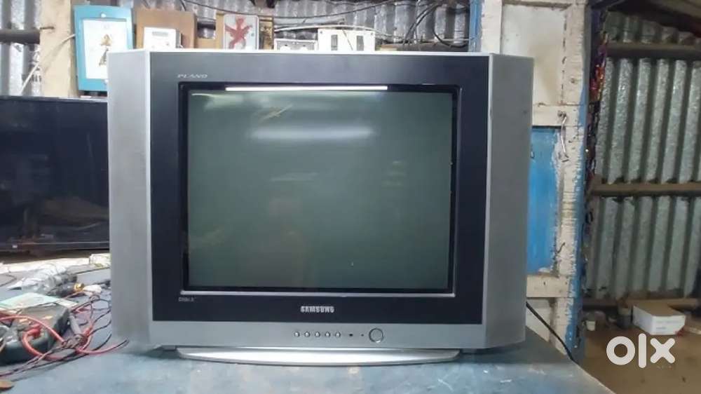 Samsung crt tv 21 inch ,ON