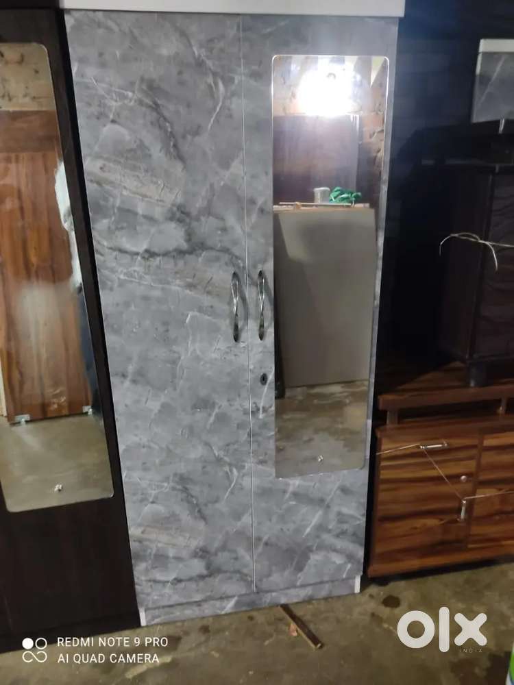 It's New manufacturing 2 door wardrobe