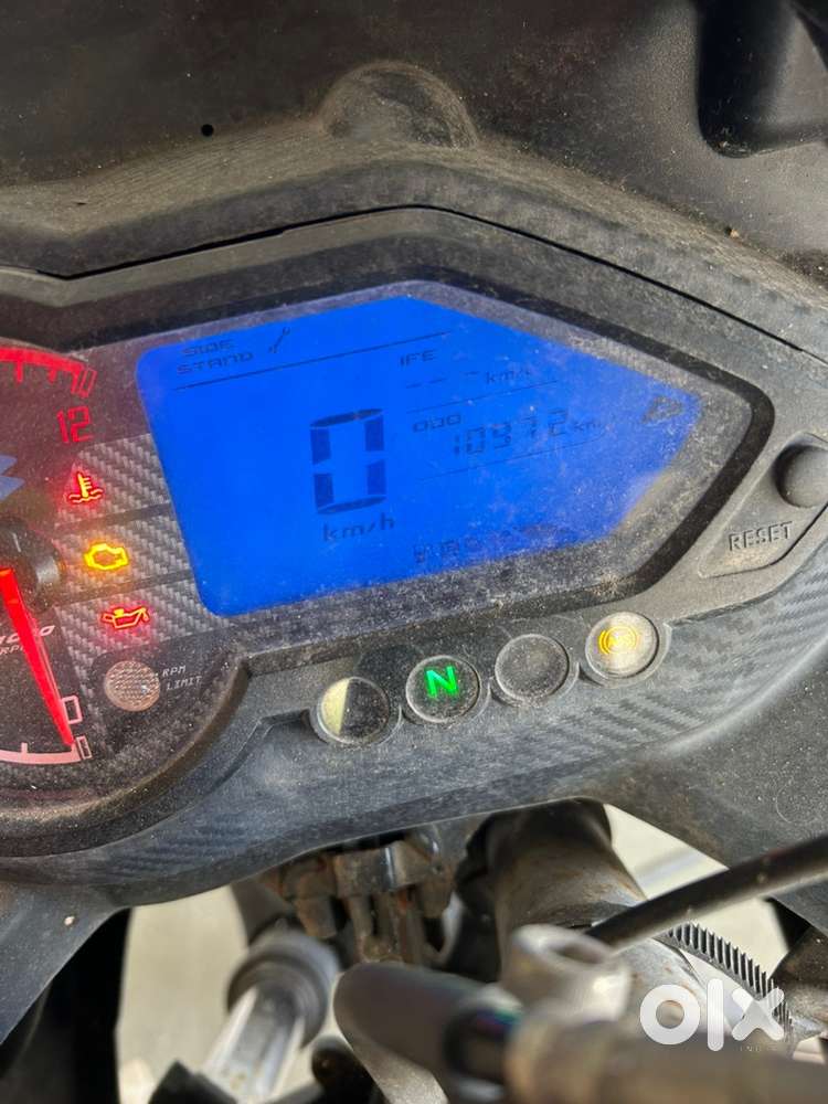 Pulsar220f