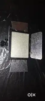 Photo Video Light with Barn Door