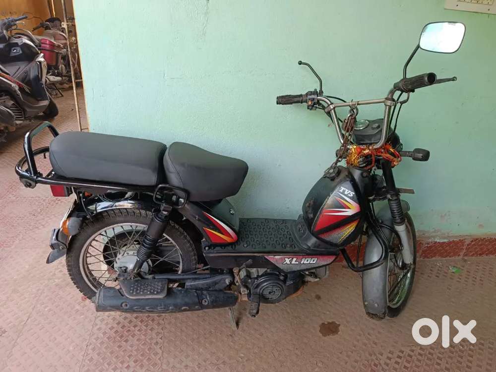 Tvs XL 100 excellent condition well maintained