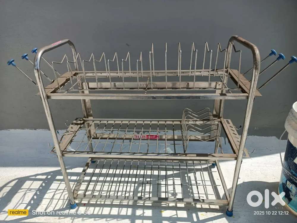 Kitchen plate organiser