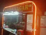 पिज्जा नगर के लिए cook की जरूरत है।