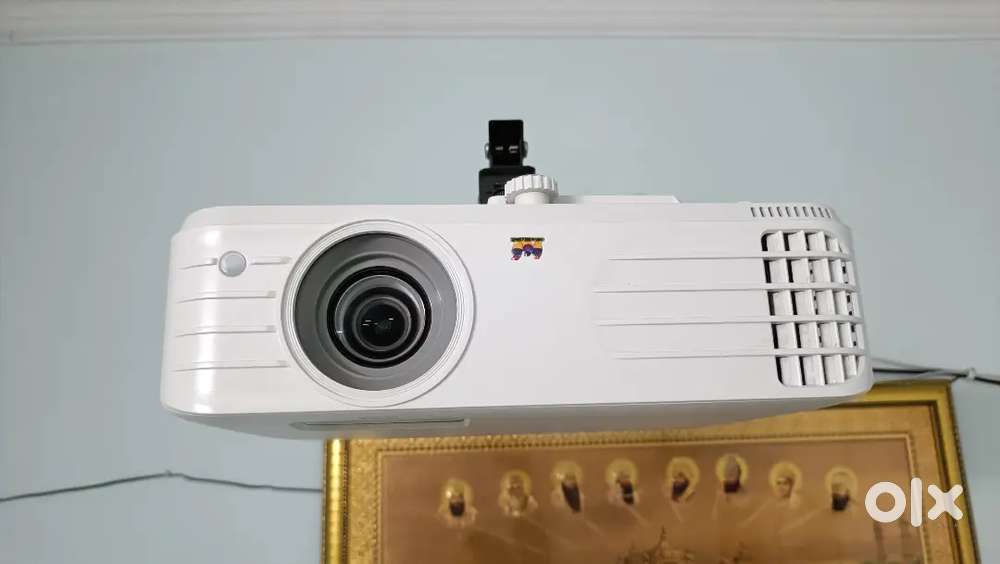 Home Cinema Projector